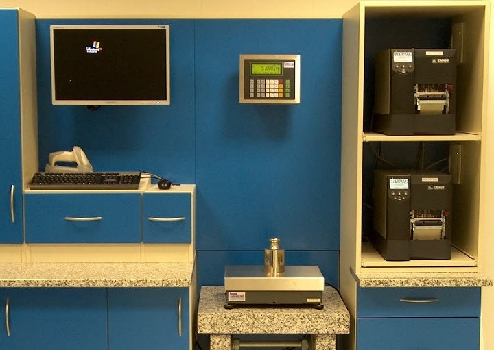 Bild KL4: Arbeitsplatz für die Verwiegung von Edelmetall